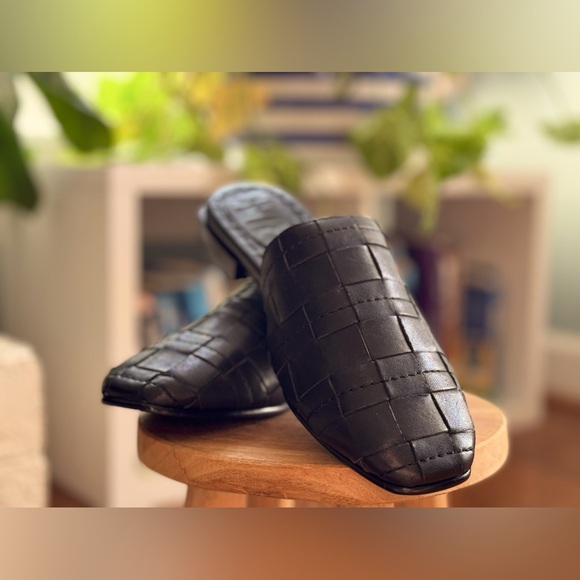 Frye Shoes - Frye Cara Woven Mule Sandals - size 5.5 NWT NIB